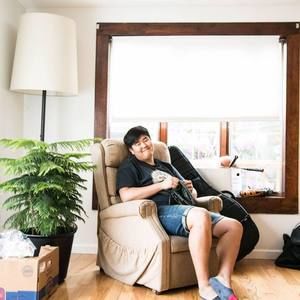 Meet your Posher, Sung